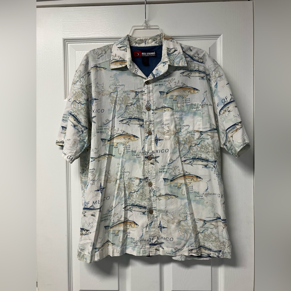 Reel Legends vented shirt size medium